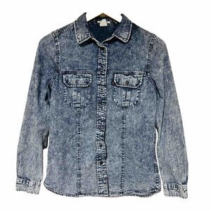 Levi's Womens Blue Button Up Shirt Top Sz. Small Casual Medium Wash Lagenlook